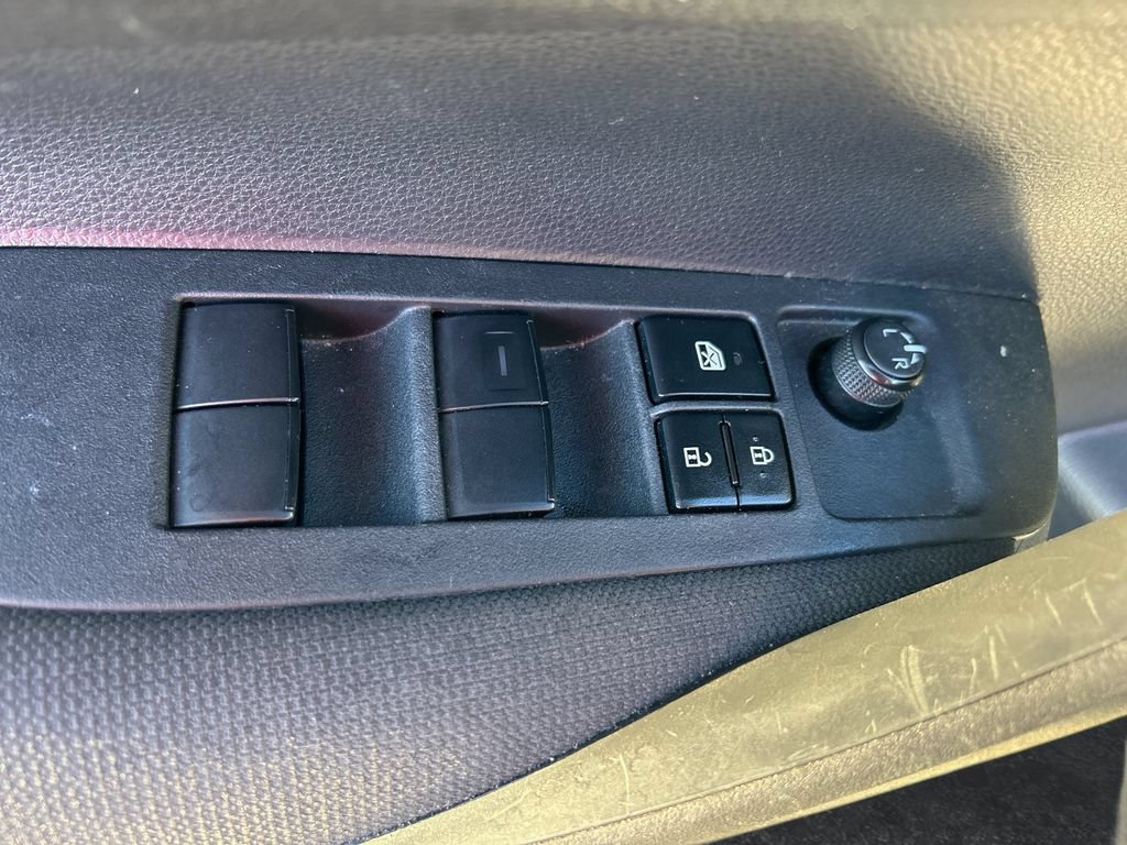 Used 2024 Toyota Corolla LE FWD image 12