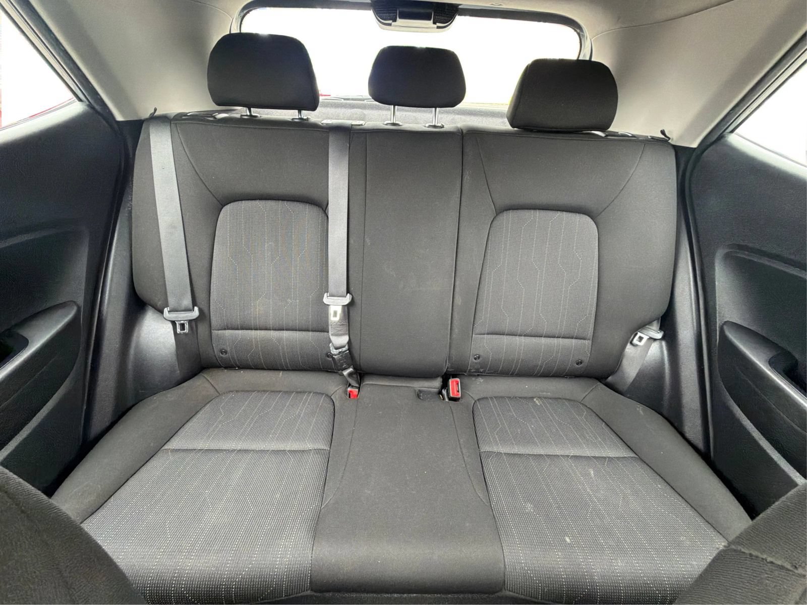 Used 2021 Hyundai Venue SE FWD image 18