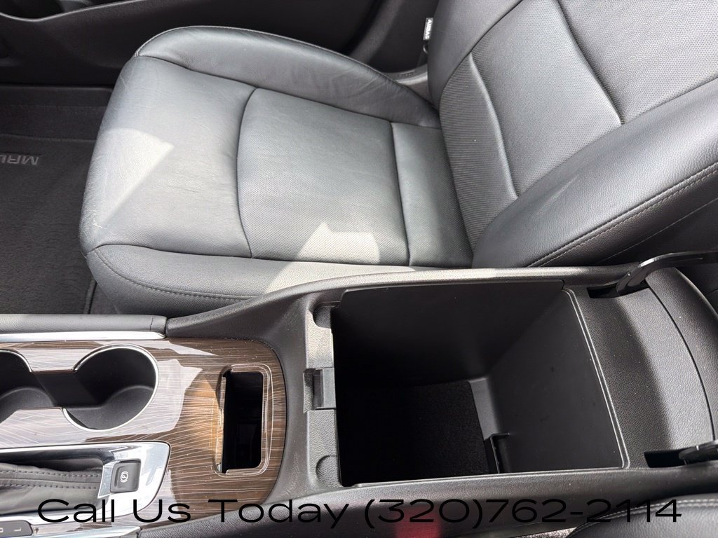 Used 2017 Chevrolet Malibu Premier w/ Premier Sun and Wheel Package FWD image 25