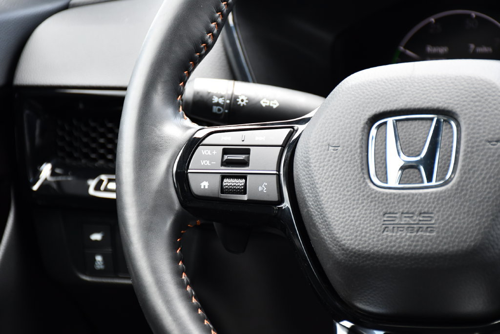 Used 2025 Honda CR-V Sport Touring image 29