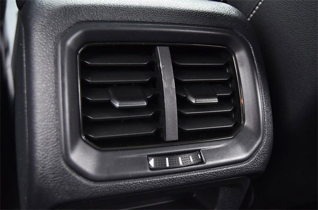 Certified 2022 Volkswagen Taos SEL w/ Panoramic Sunroof Package image 24