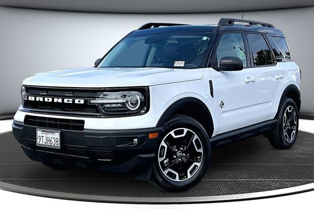 Used 2024 Ford Bronco Sport Outer Banks image 3