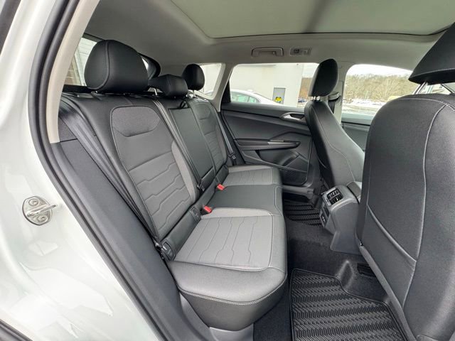 New 2026 Volkswagen Taos SE AWD/4WD image 20
