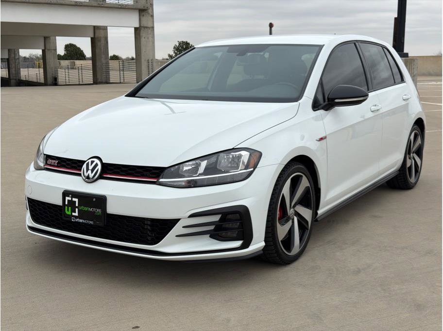 Used 2021 Volkswagen Golf 4-Door FWD image 3