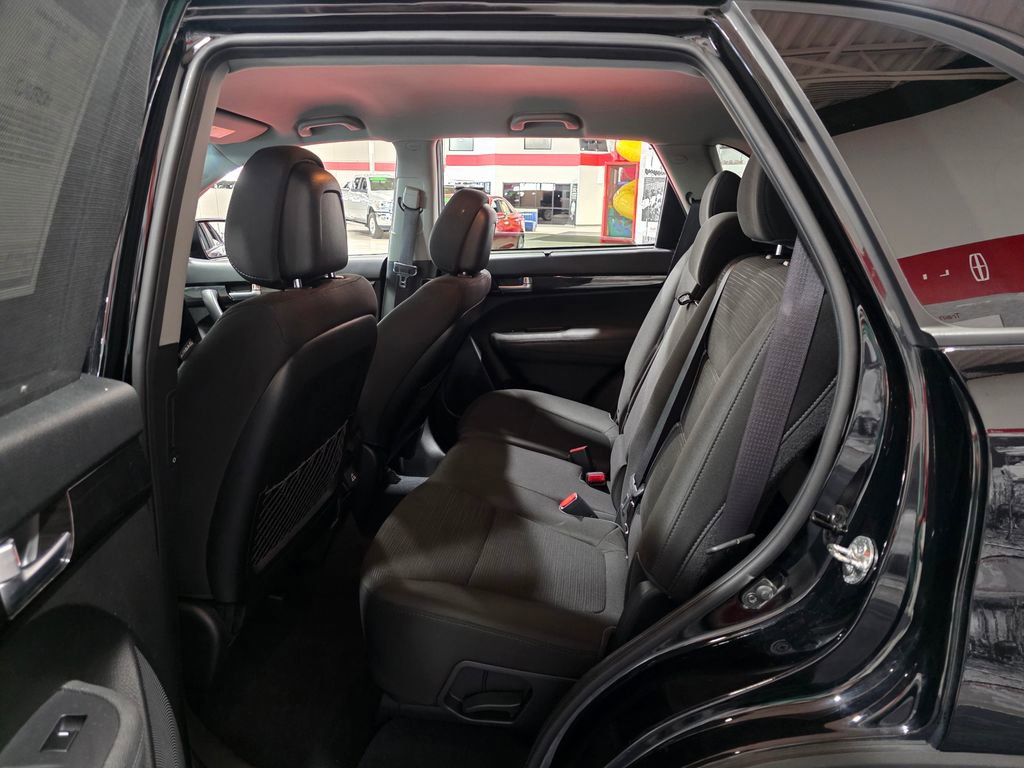 Used 2014 Kia Sorento LX w/ LX V6 Convenience Package AWD/4WD image 20