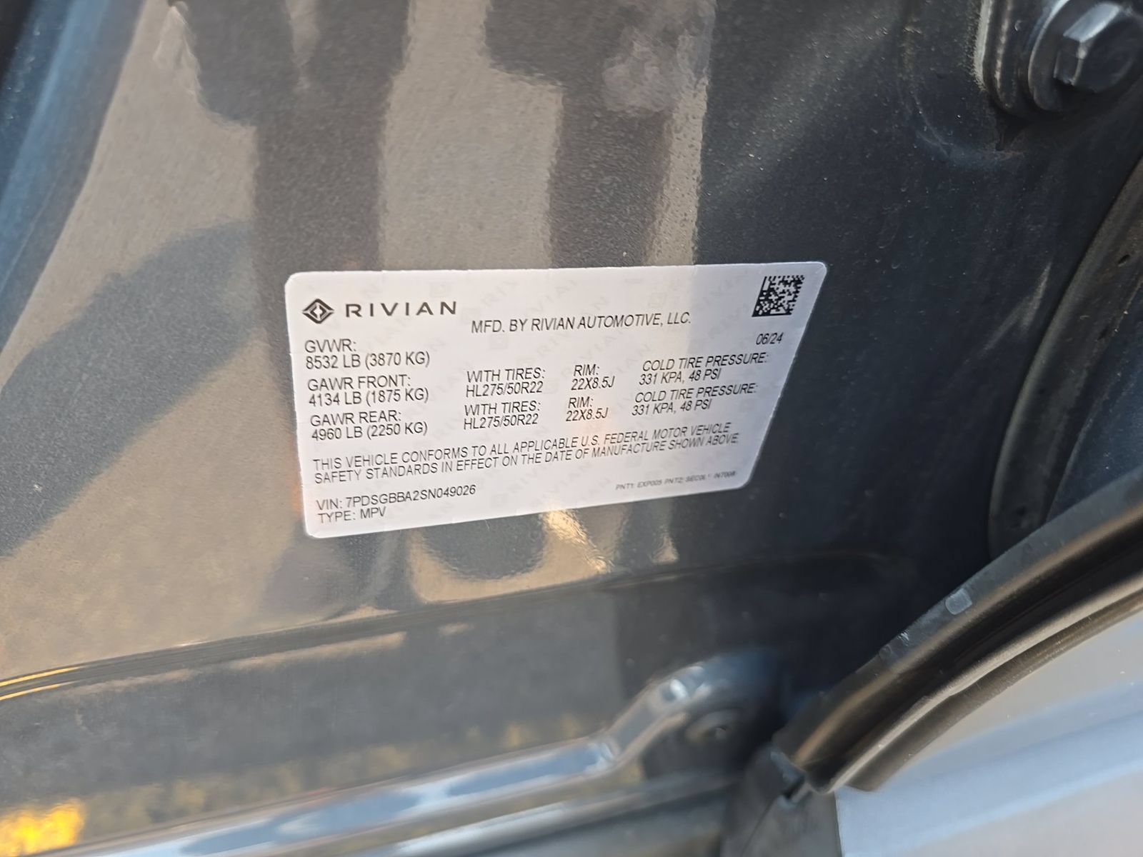 Used 2025 Rivian R1S Adventure Dual AWD/4WD image 27