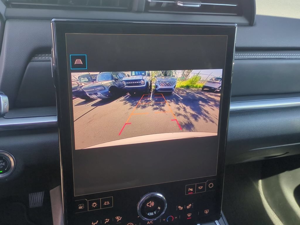 Used 2025 GMC Terrain Elevation AWD/4WD image 21