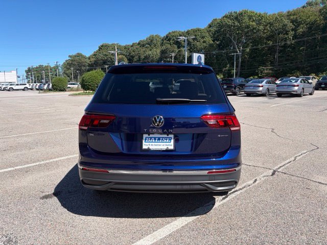 Certified 2024 Volkswagen Tiguan SE AWD/4WD image 5