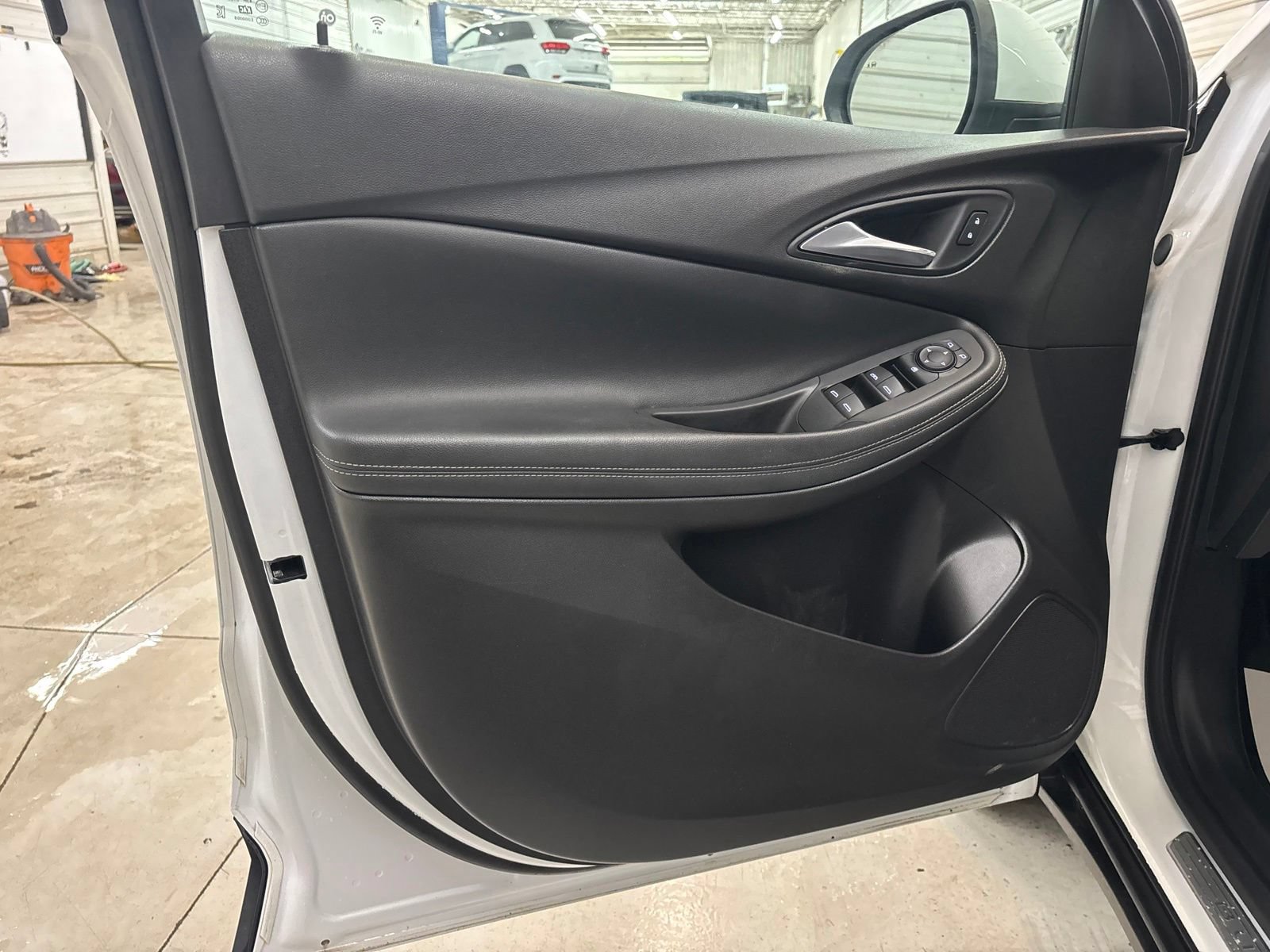 Used 2020 Buick Encore GX Select FWD image 9