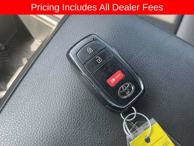 Used 2024 Toyota Tacoma SR5 AWD/4WD image 34