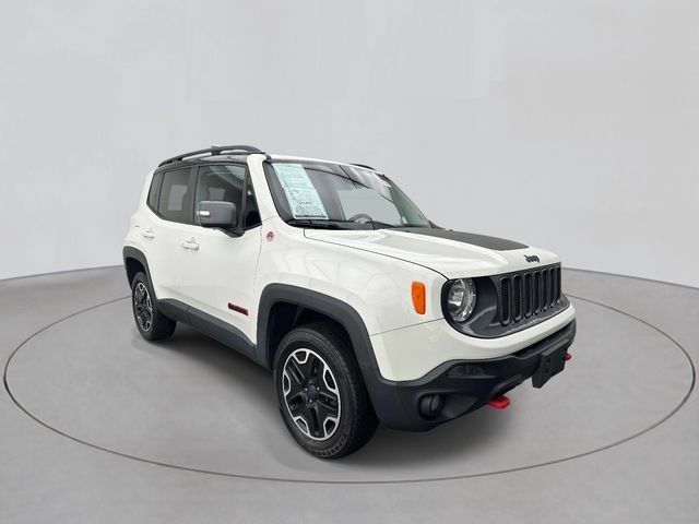 Used 2017 Jeep Renegade Trailhawk AWD/4WD image 5