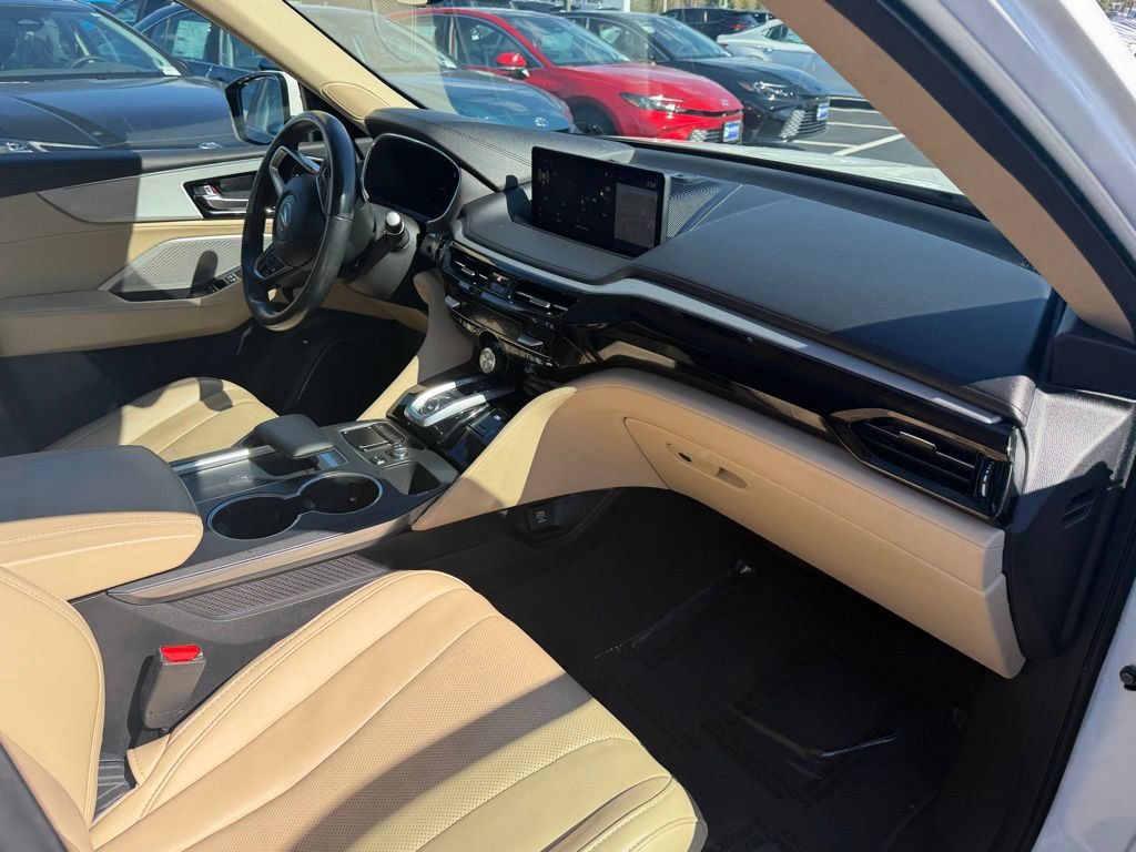 Used 2023 Acura MDX SH-AWD w/ Technology Package image 11