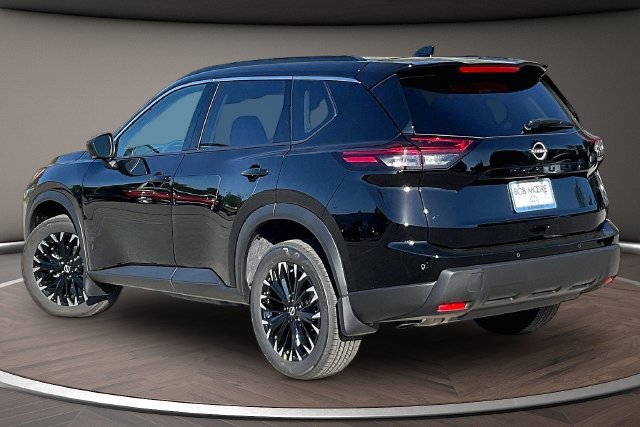 New 2027 Nissan Rogue Dark Armor FWD image 3