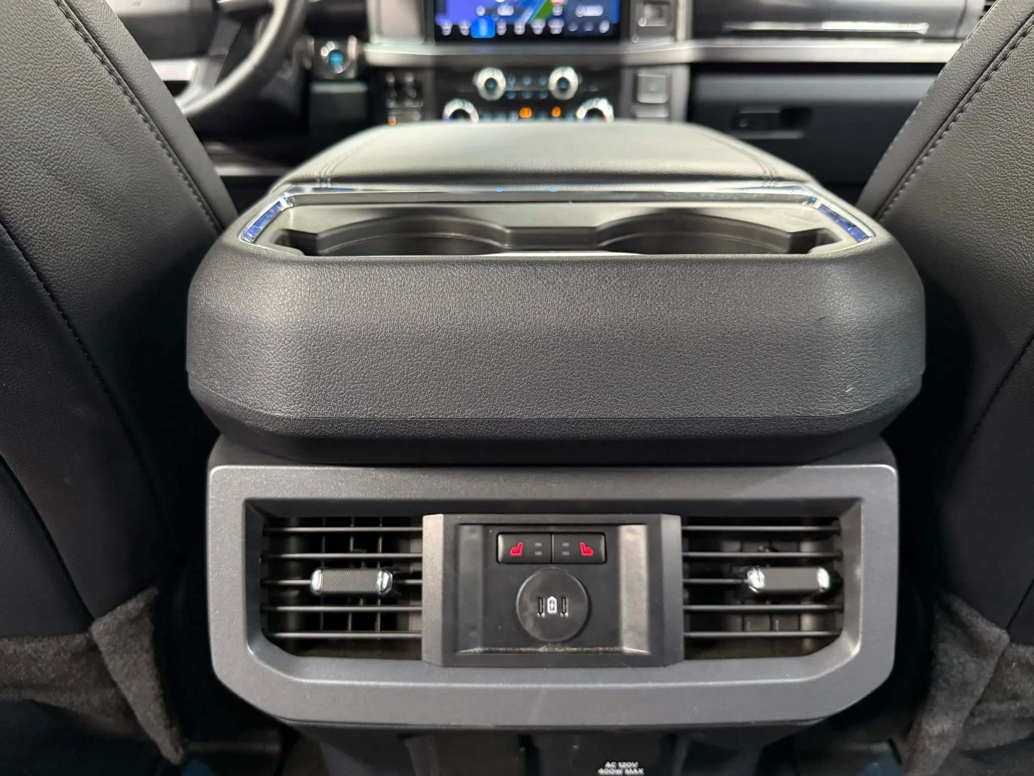 Used 2024 Ford F350 Lariat image 19