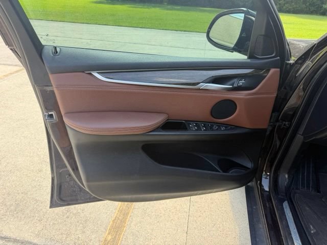 Used 2018 BMW X5 sDrive35i RWD image 11