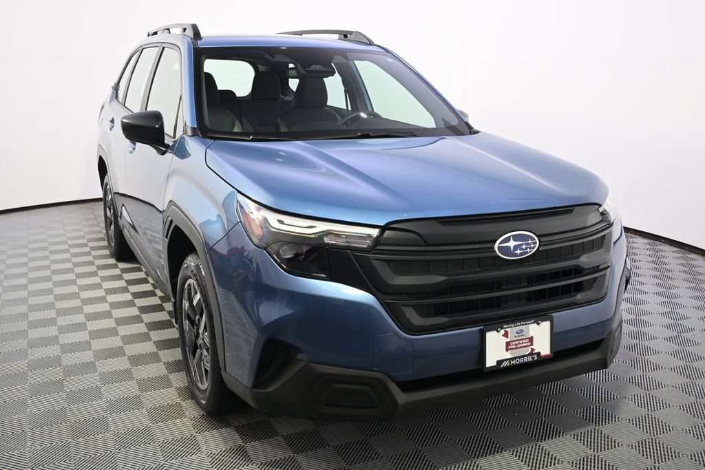 Used 2025 Subaru Forester AWD/4WD image 9