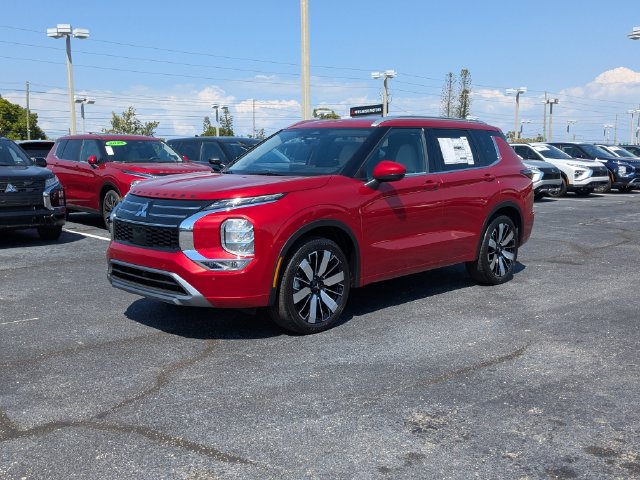 New 2026 Mitsubishi Outlander SEL FWD image 2