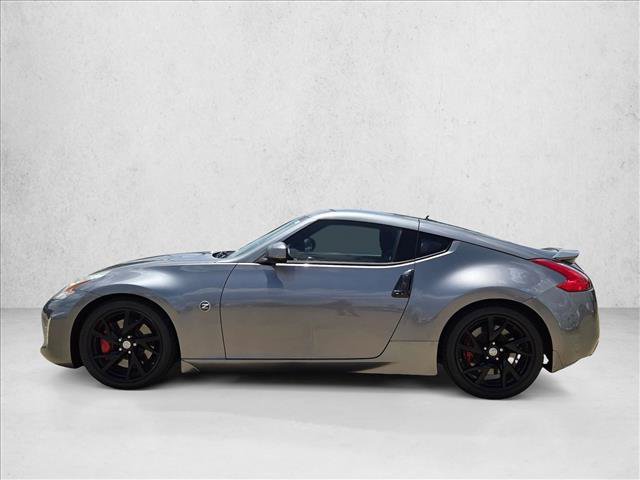 Used 2016 Nissan 370Z Coupe RWD image 9