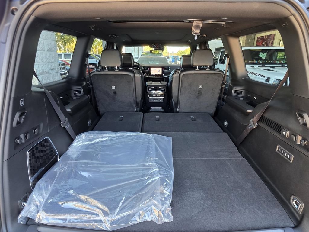 New 2025 Jeep Wagoneer Series II AWD/4WD image 14