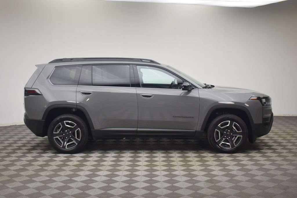 New 2026 Jeep Cherokee Laredo AWD/4WD image 3