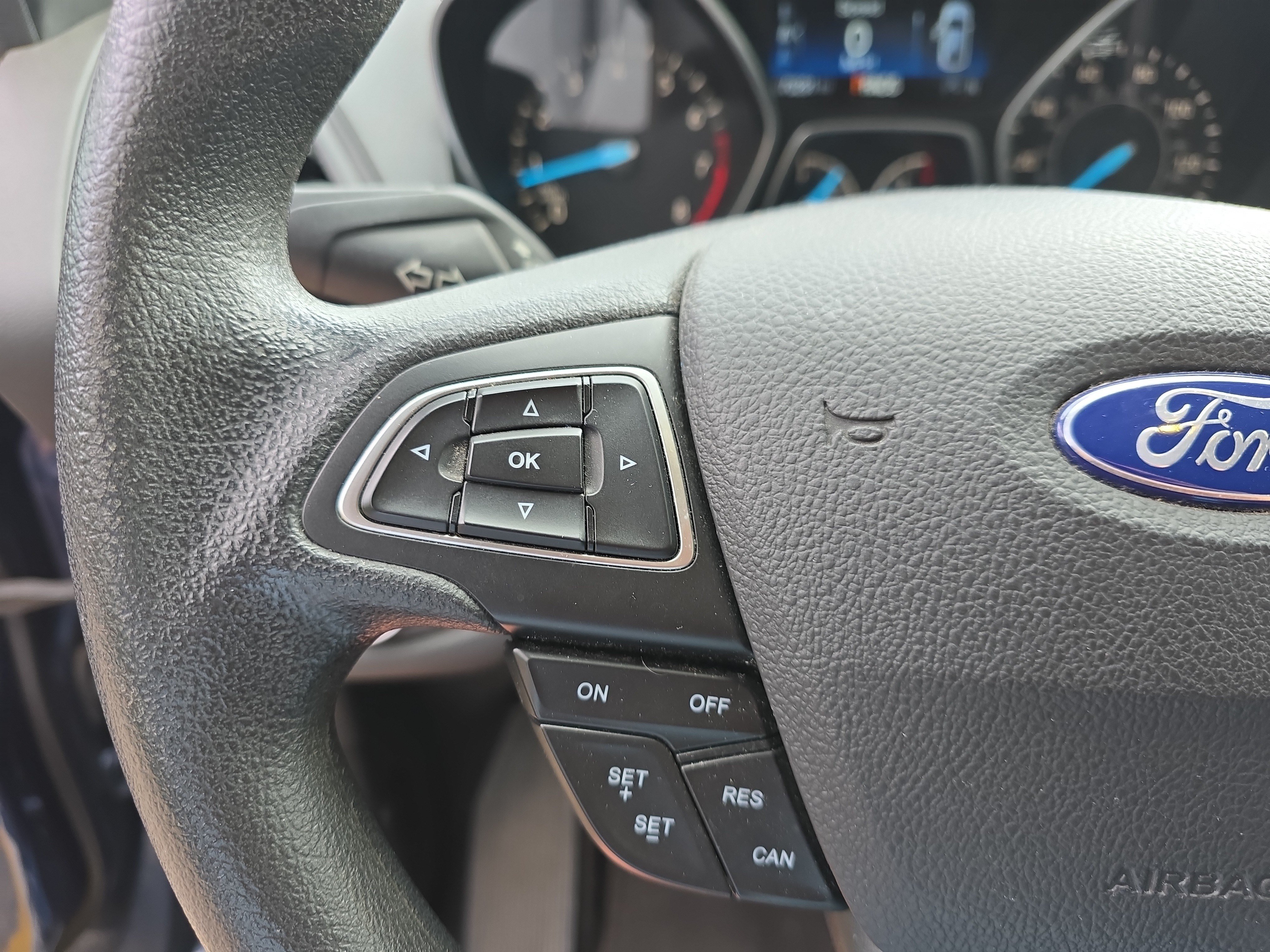 Used 2018 Ford Escape SE w/ SE Sync 3 Package AWD/4WD image 25
