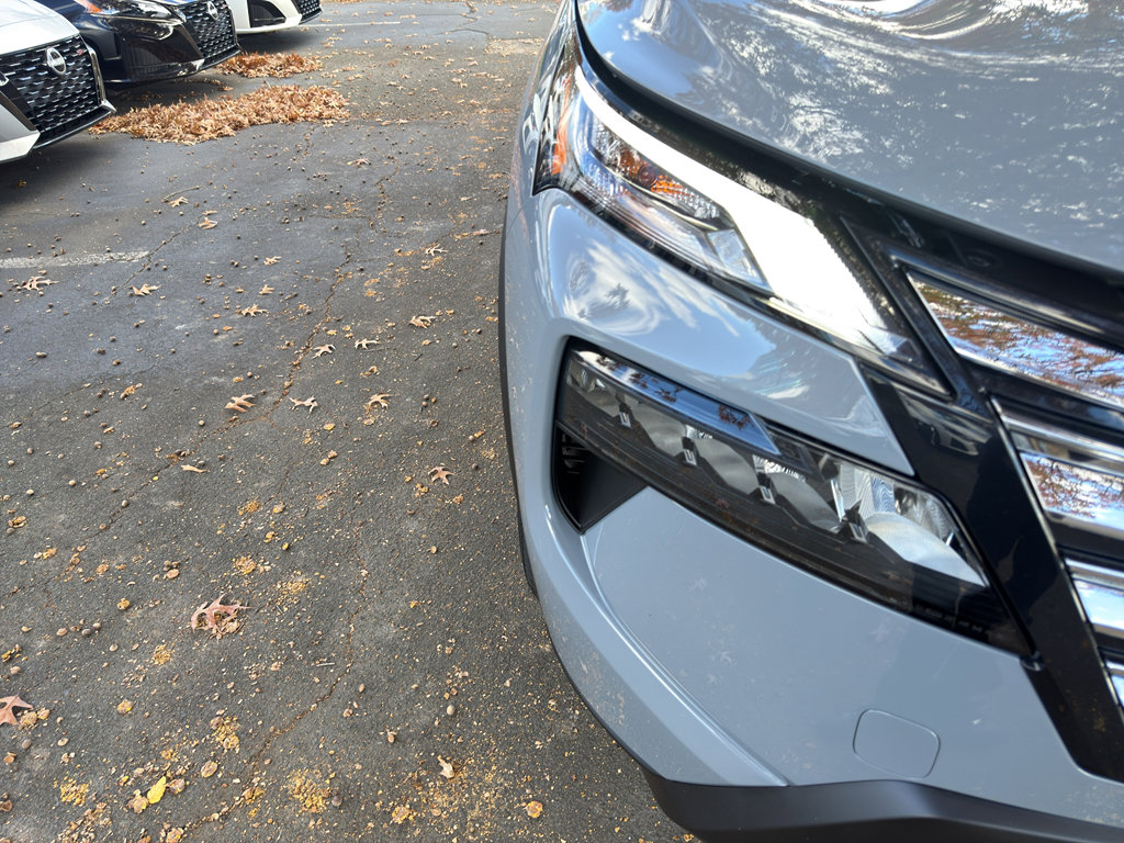 New 2026 Nissan Rogue SV image 10