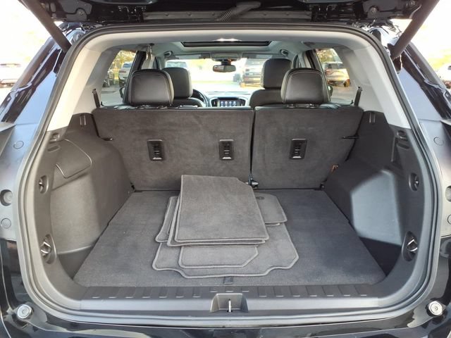 Used 2023 GMC Terrain SLT w/ Infotainment Package II AWD/4WD image 21