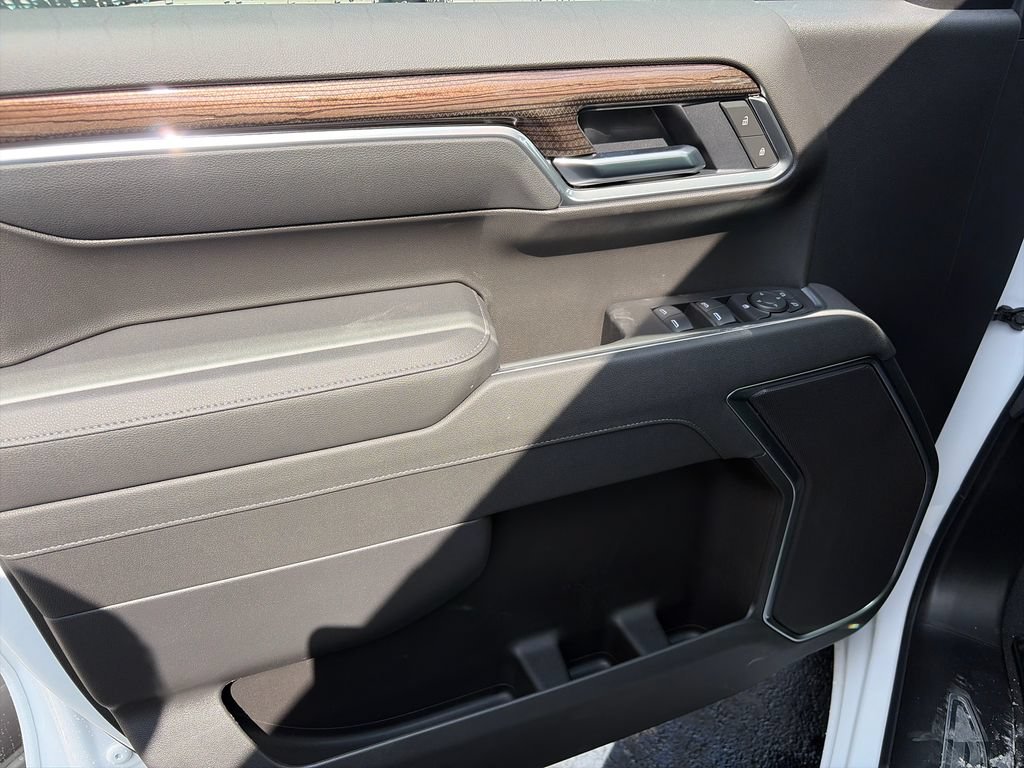 New 2026 Chevrolet Silverado 1500 LT AWD/4WD image 12