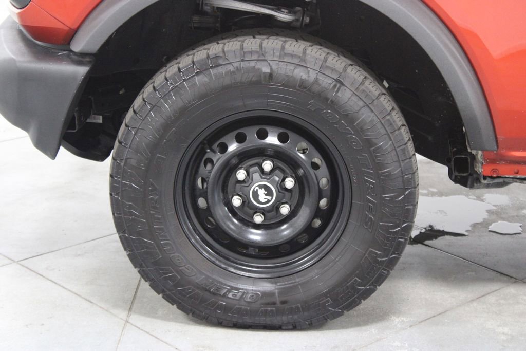 Used 2023 Ford Bronco 4-Door AWD/4WD image 6