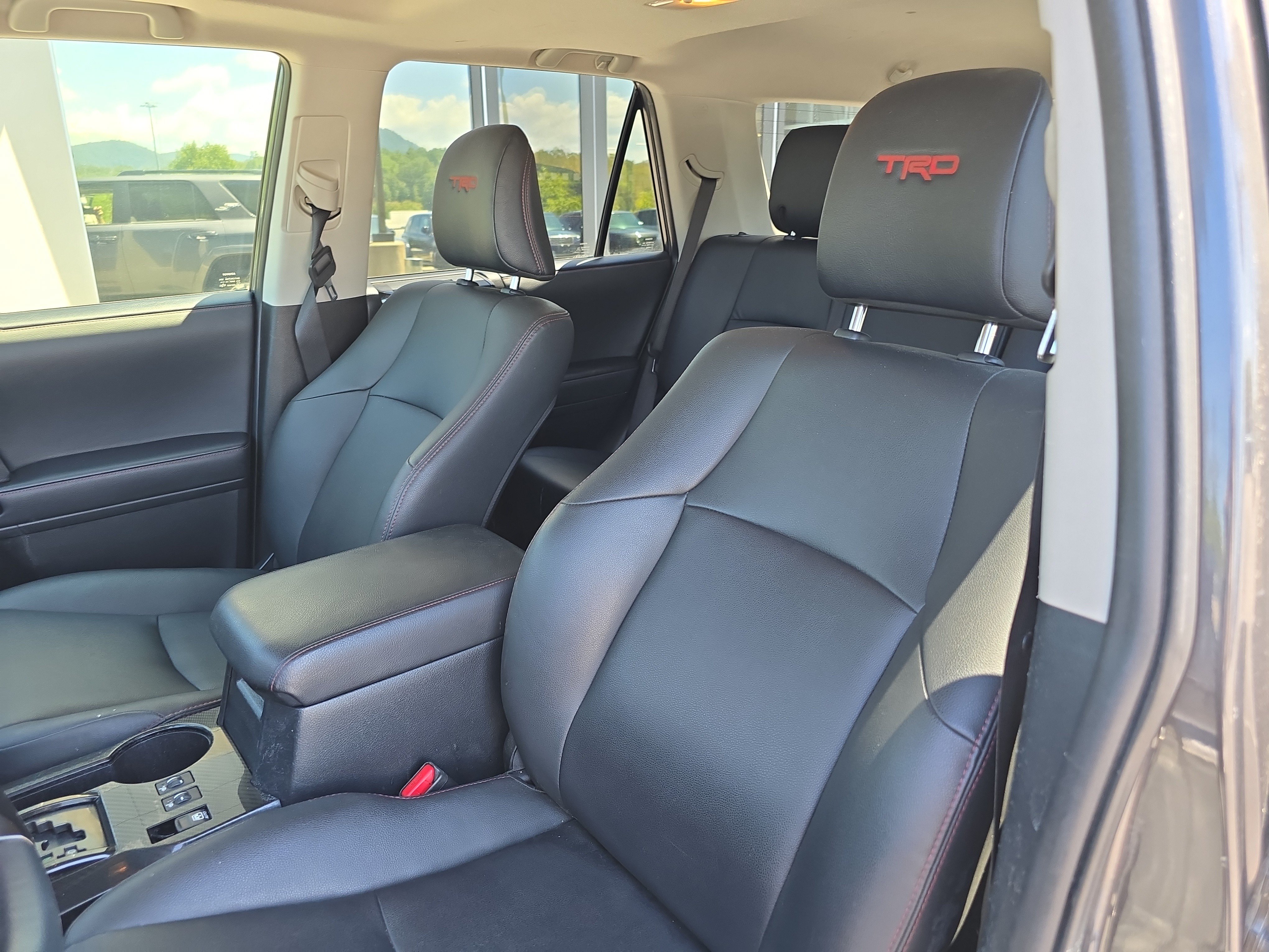 Used 2021 Toyota 4Runner TRD Off-Road Premium w/ Moonroof Package AWD/4WD image 20