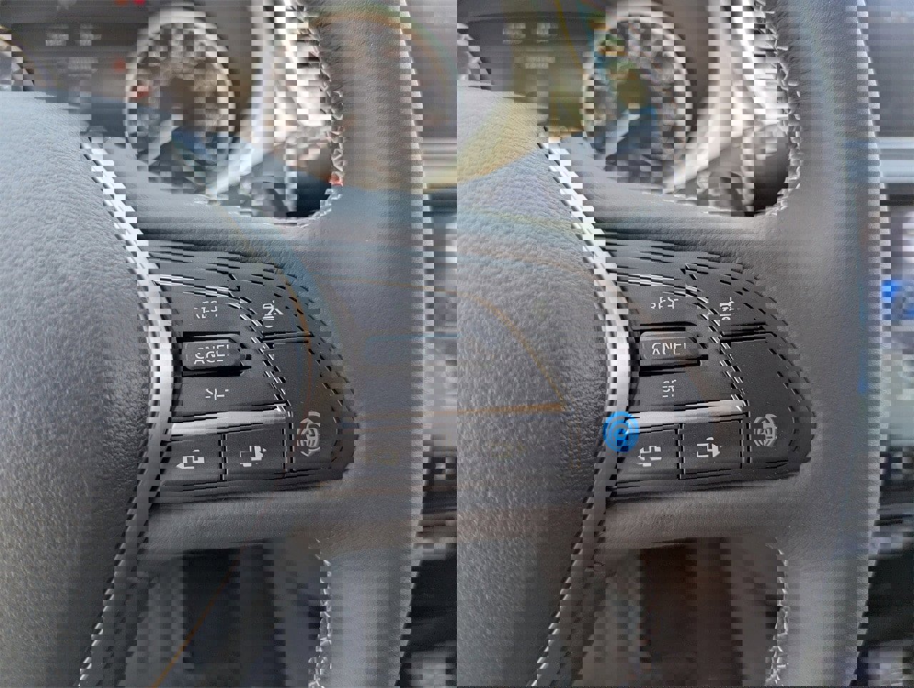 New 2025 INFINITI QX50 Pure image 16