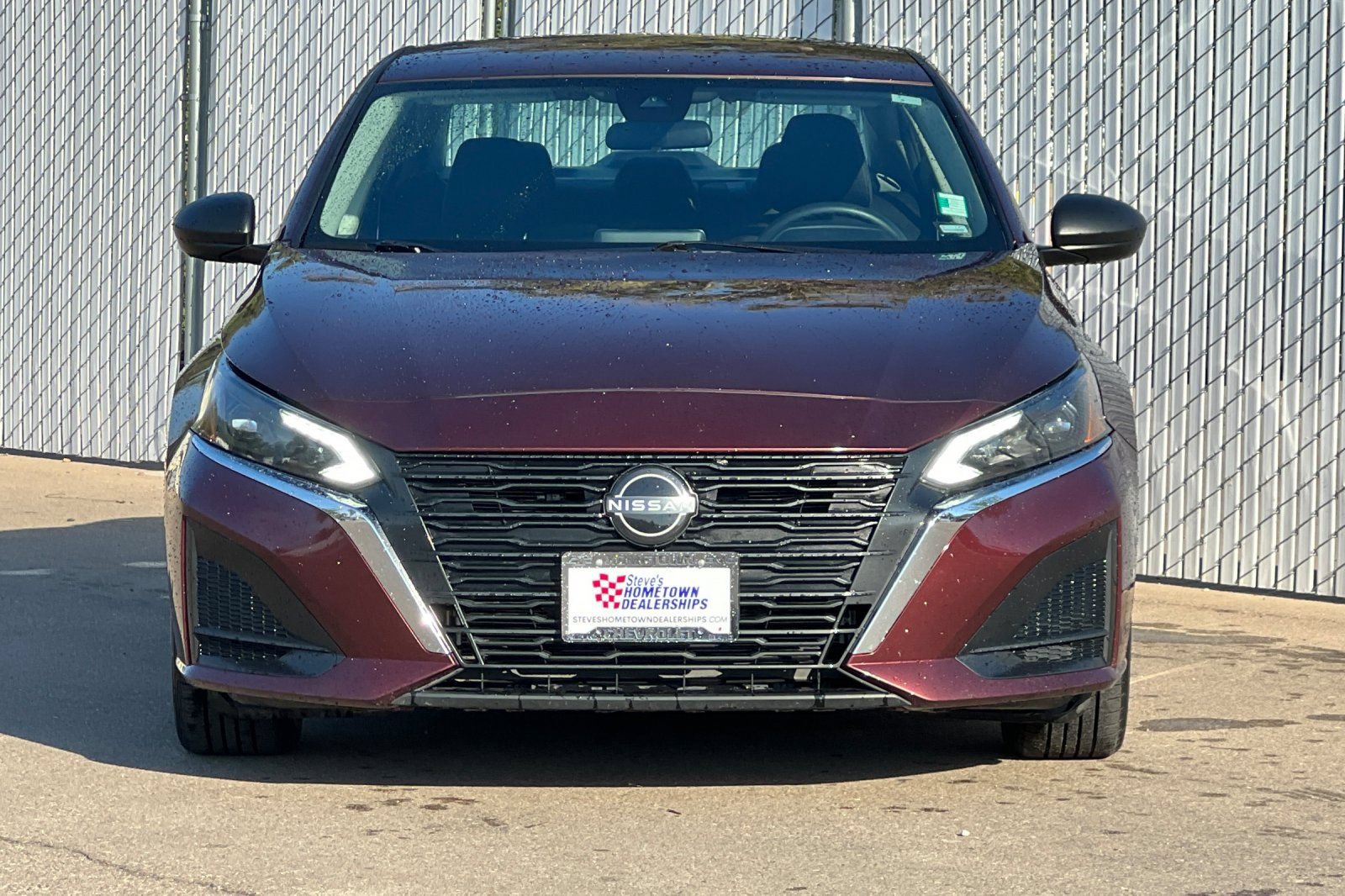 Used 2024 Nissan Altima 2.5 SV FWD image 6