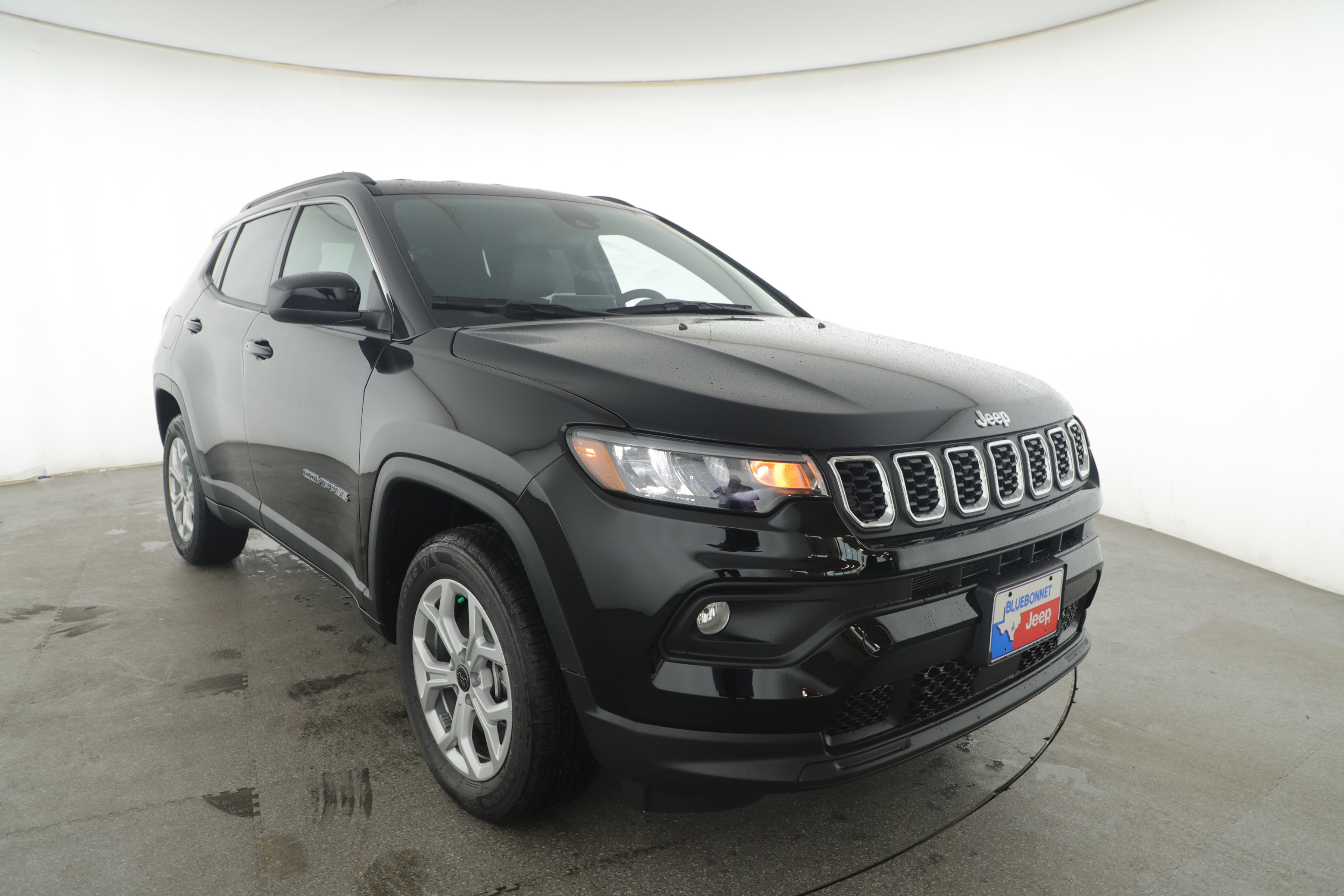 New 2026 Jeep Compass Latitude image 3