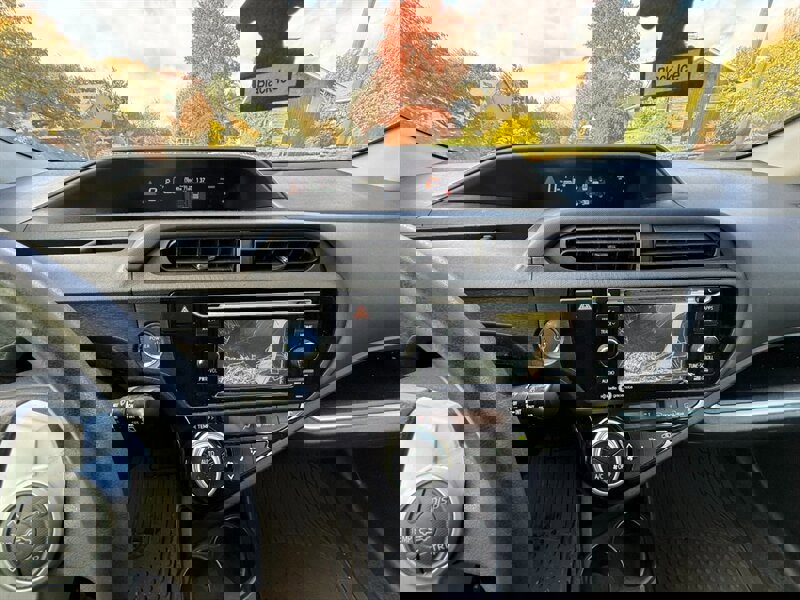 Used 2015 Toyota Prius C Three image 16