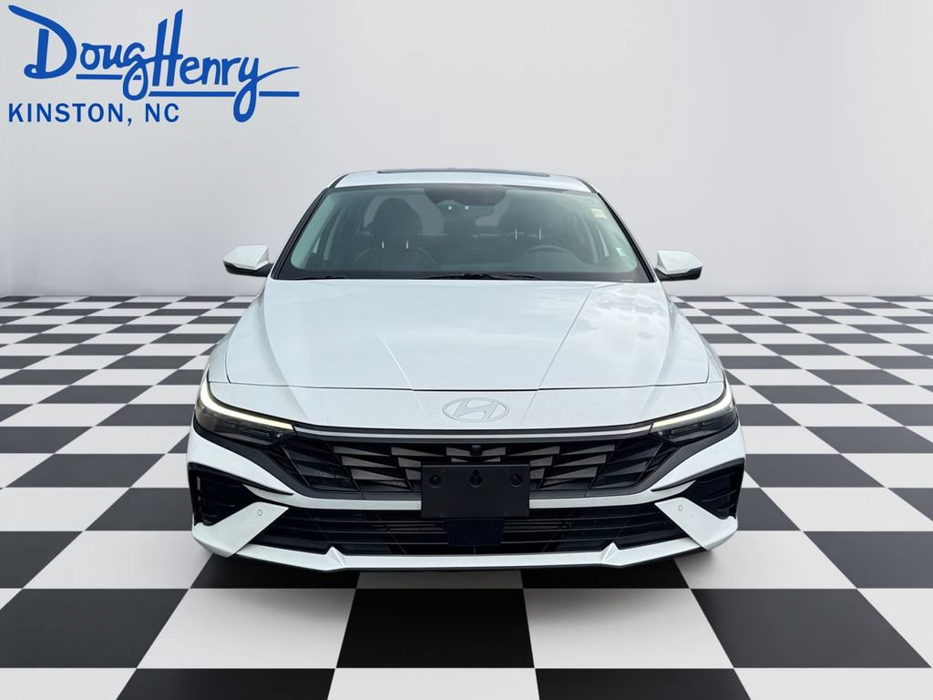 Used 2024 Hyundai Elantra Limited FWD image 8