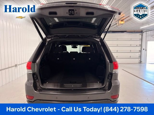 Used 2019 Jeep Grand Cherokee Laredo w/ Security & Convenience Group AWD/4WD image 5