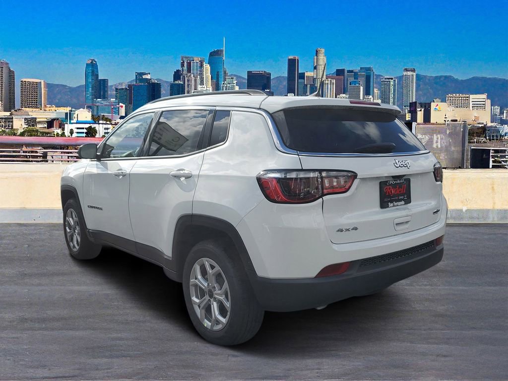 New 2026 Jeep Compass Latitude image 5