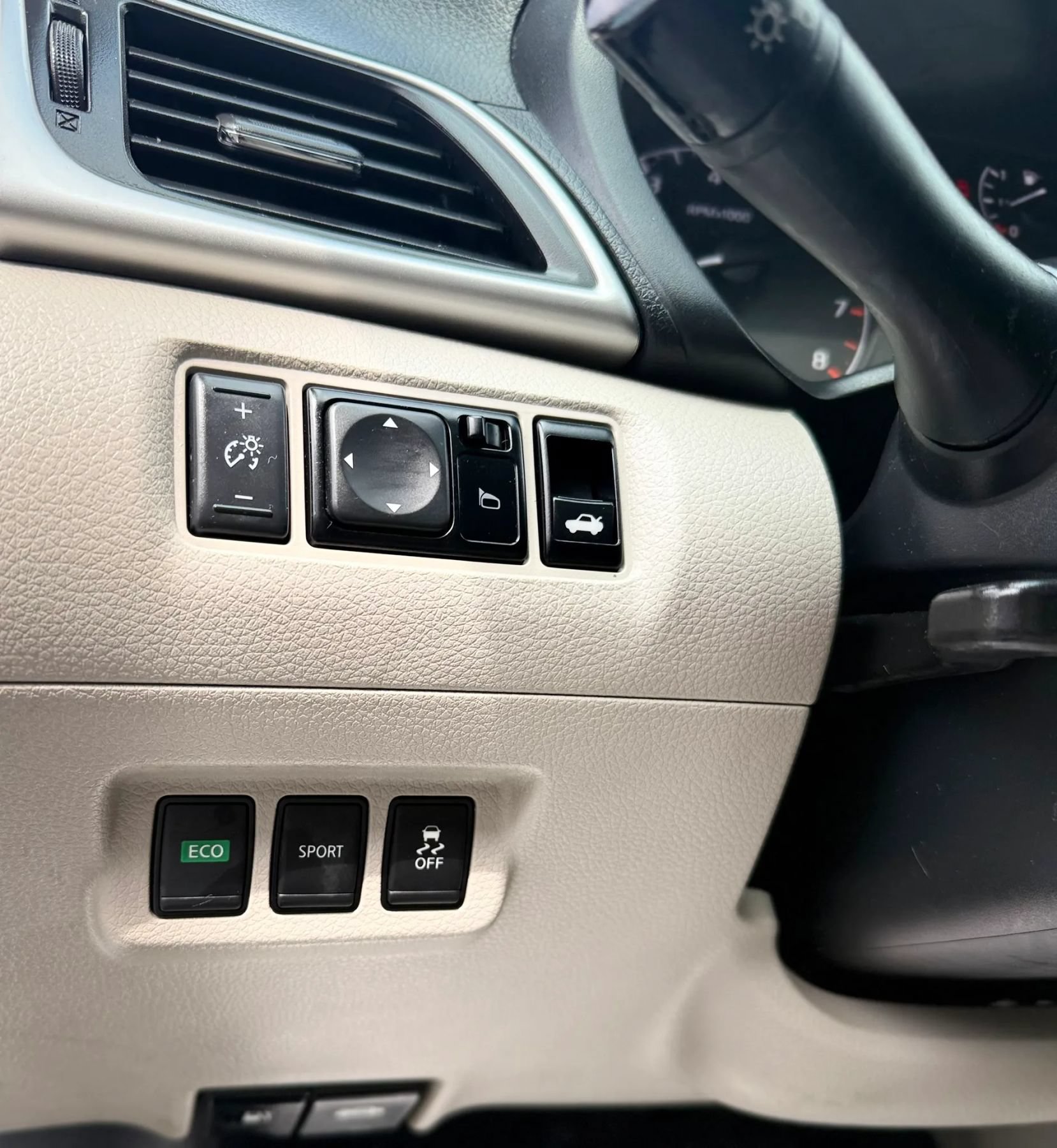 Used 2017 Nissan Sentra S FWD image 21