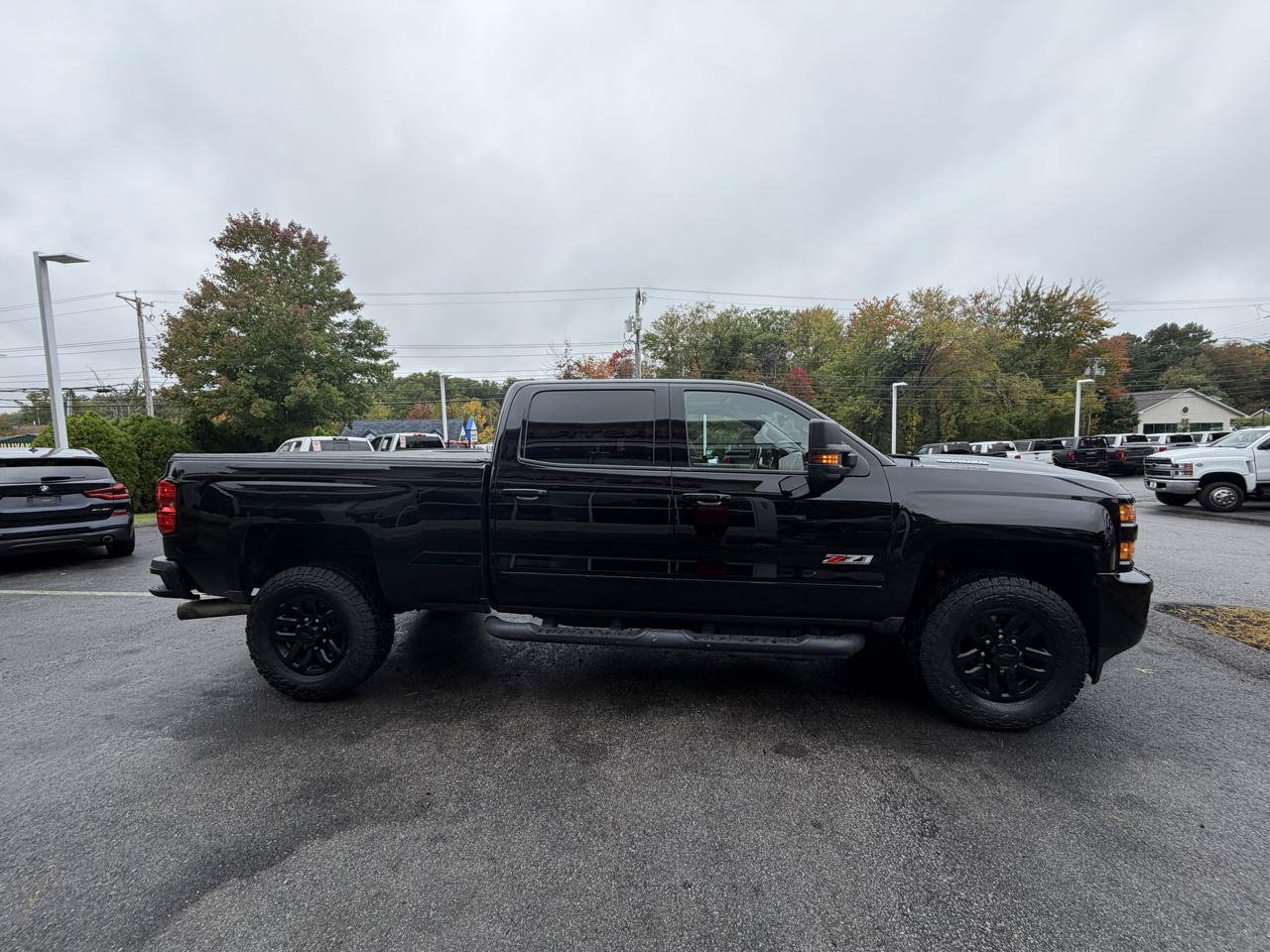 Used 2017 Chevrolet Silverado 2500 LTZ w/ Midnight Edition AWD/4WD image 5