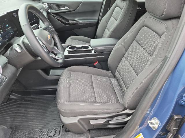 Used 2025 Chevrolet Equinox LT w/ Safety and Technology Package AWD/4WD image 16