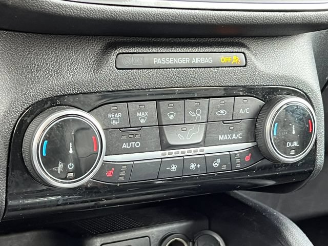 Used 2022 Ford Escape Titanium AWD/4WD image 27