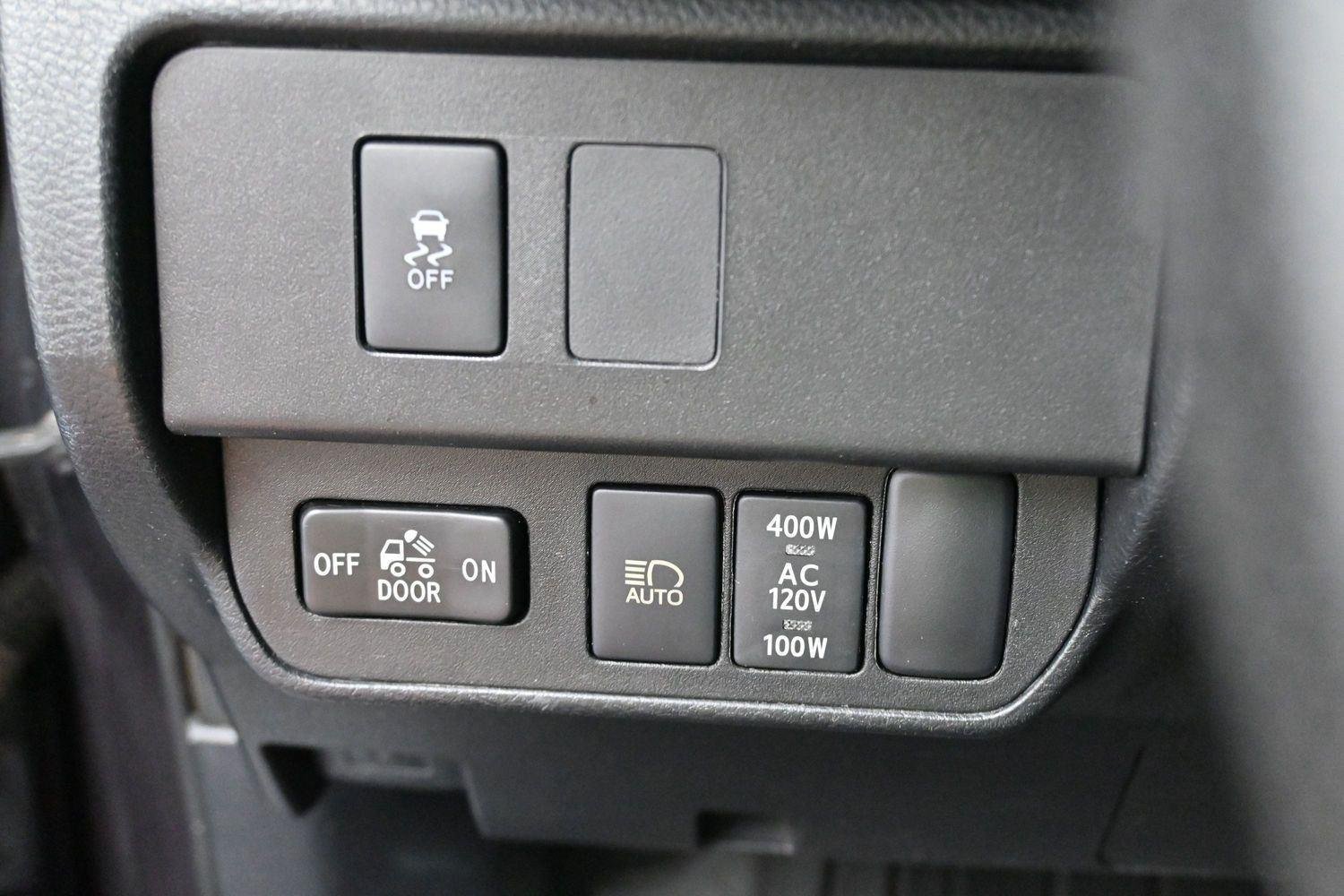 Used 2020 Toyota Tacoma TRD Off-Road w/ Technology Package AWD/4WD image 20