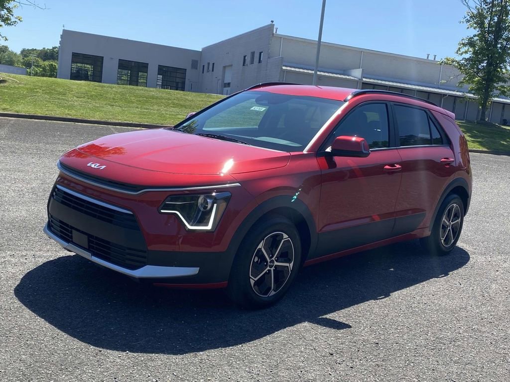 New 2025 Kia Niro EX image 5