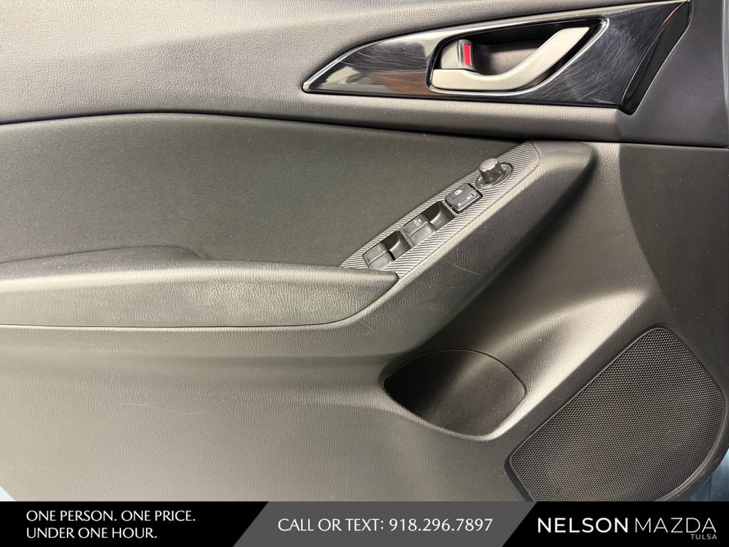 Used 2014 MAZDA MAZDA3 i Touring FWD image 17