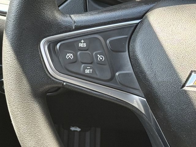 Used 2018 Chevrolet Equinox LT FWD image 12