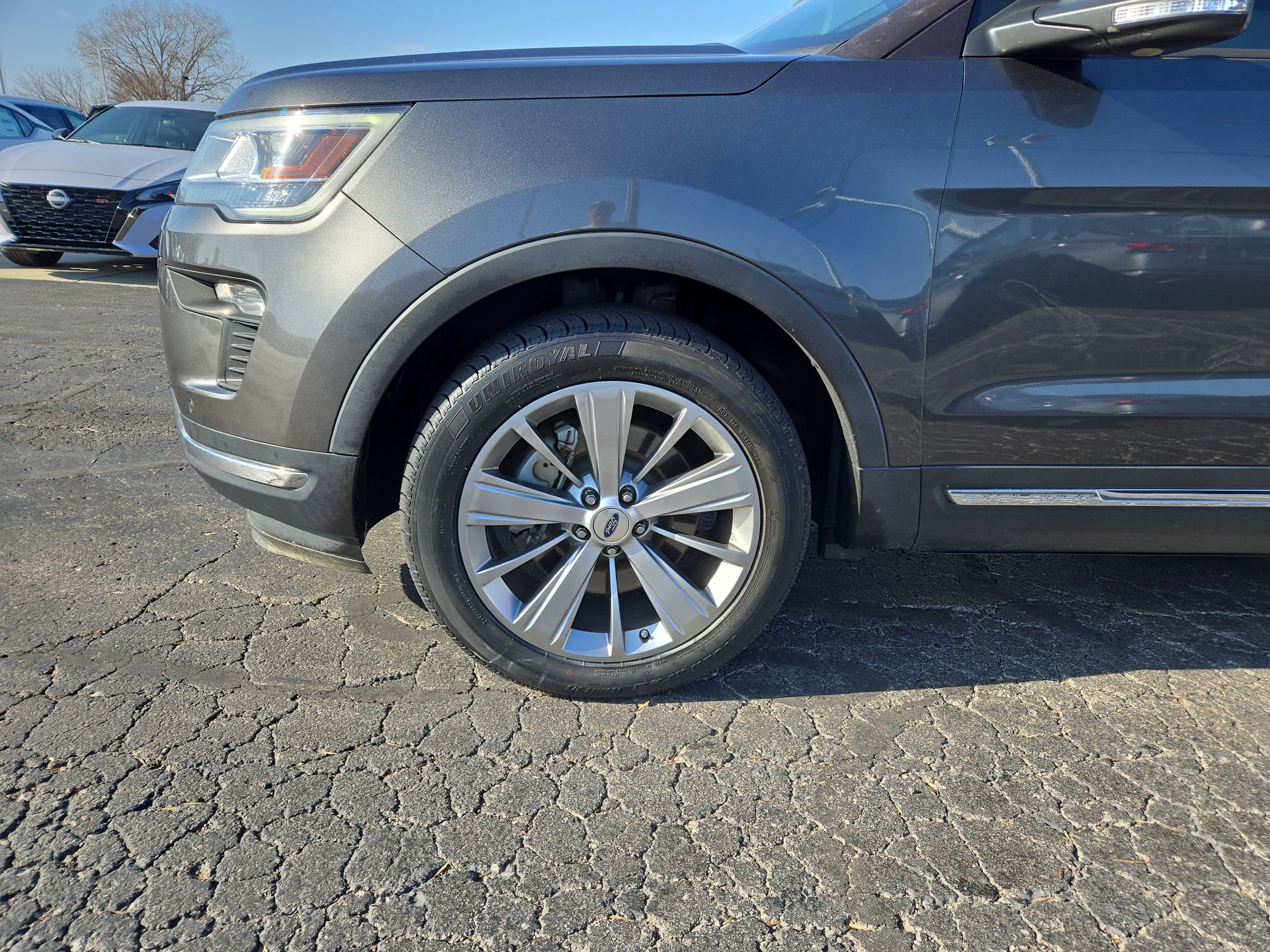 Used 2018 Ford Explorer Limited image 42