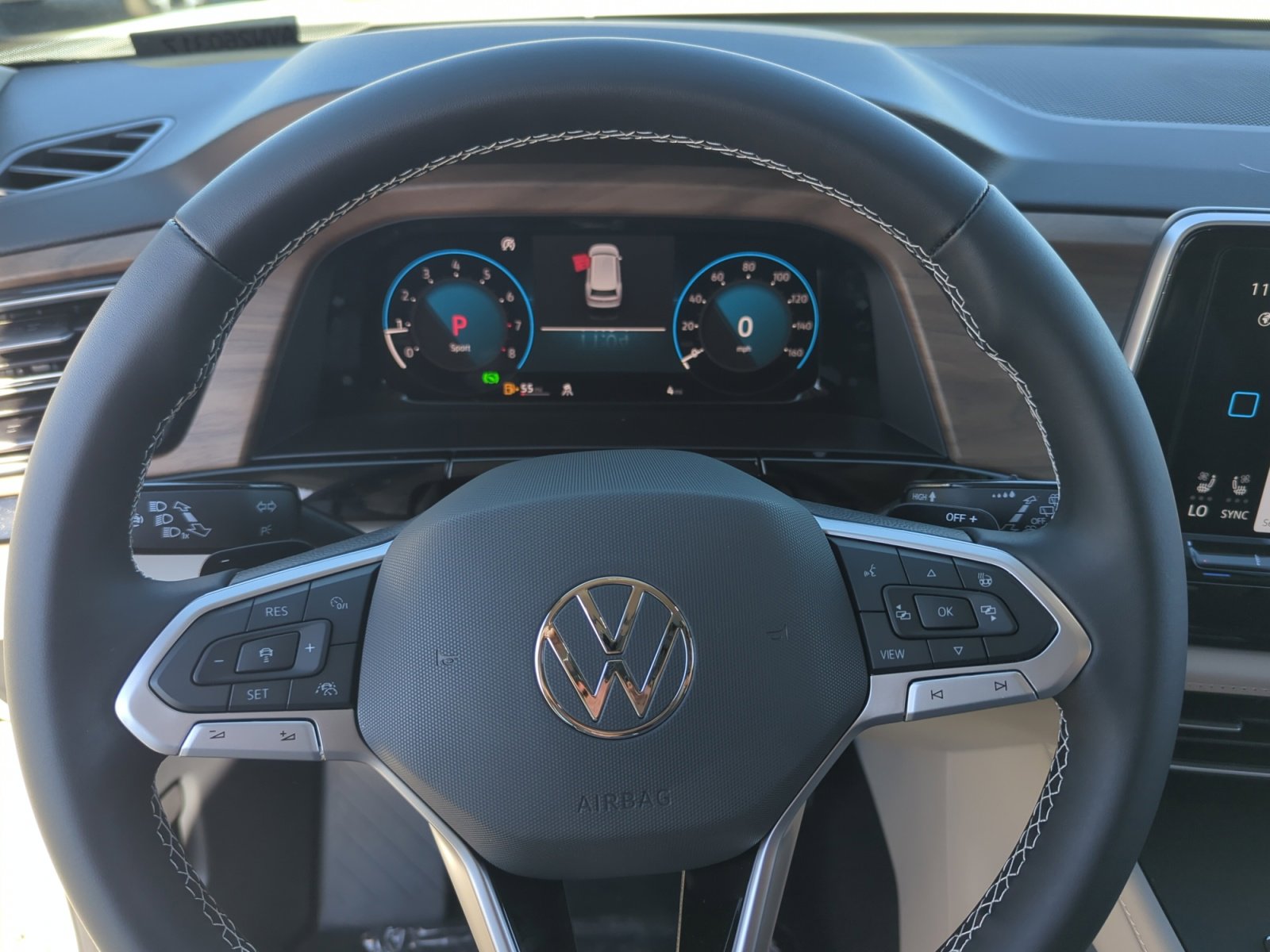 New 2026 Volkswagen Atlas SE FWD image 9