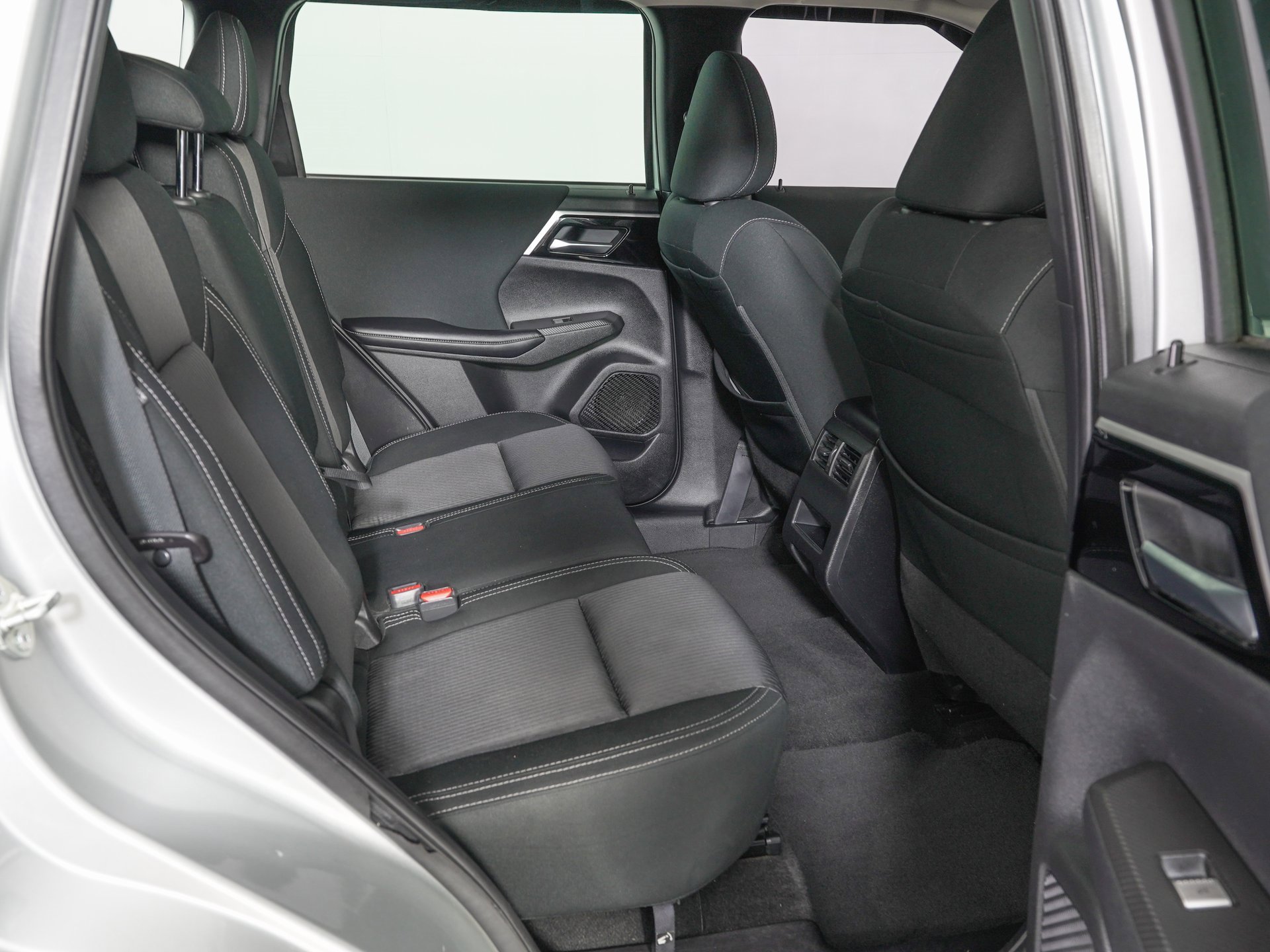 Used 2022 Mitsubishi Outlander ES image 10