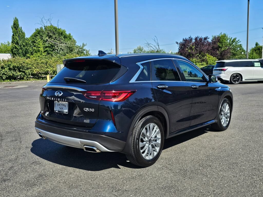 Used 2024 INFINITI QX50 Luxe AWD/4WD image 7