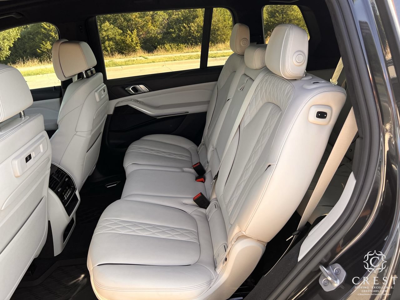 Used 2021 BMW X7 xDrive40i w/ Executive Package 2 AWD/4WD image 29